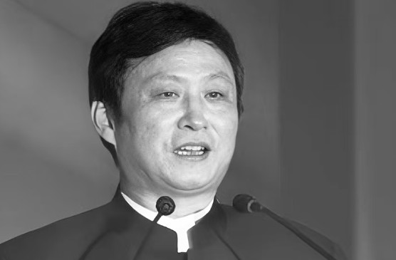 光影之间，那束不灭的火